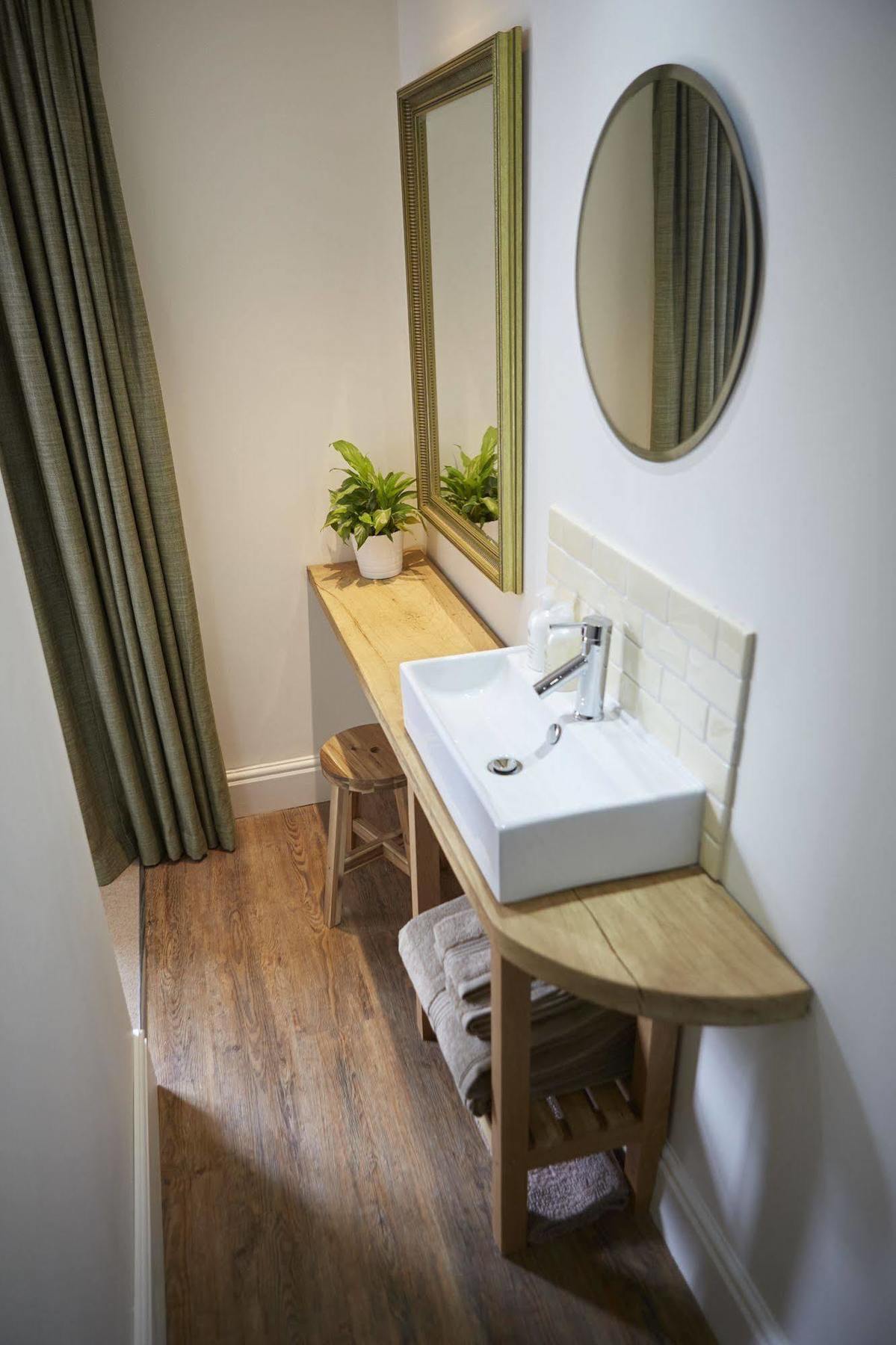 Lyndhurst House Ngoại thất bức ảnh